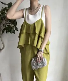 フリルビスチェサロペットのサムネイル