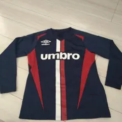 umbro 長袖カットソー ネイビー/レッド