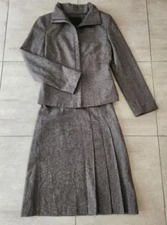 UNTITLED　フォーマルスーツ(１)S～M　カシミア混スーツセットアップ