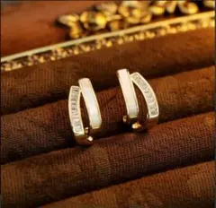 No.197 半円CZダイヤ ピアス　ゴールド