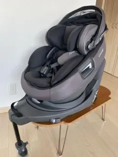美品　コンビ　THE S ザエス　ISOFIX CG-TRL