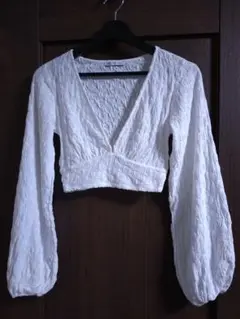 ZARA クロップド丈トップスのサムネイル