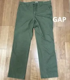 GAP カーキー　長ズボン　緑のサムネイル