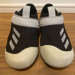 adidas サンダル　19.0センチ