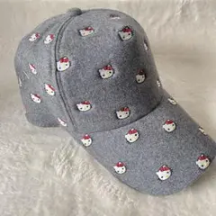 ハローキティ　刺繍ベースボールキャップ　 キティちゃん総柄　浜崎あゆみサンリオ