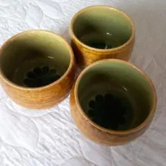 昭和レトロ かせん花模様 湯飲み 3個セット