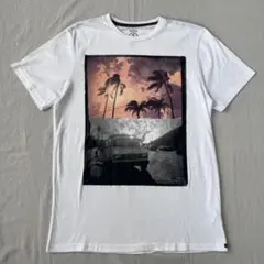 【Volcom】ボルコムMサイズTシャツ ホワイト 薄手　メンズのサムネイル