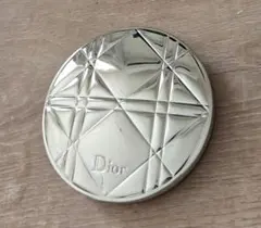 Dior ミネラルヌードルミナイザーパウダー