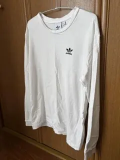 m*i様 adidas ホワイト 長袖　S