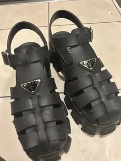 ミャー様専用⭐︎PRADA モノリスラバーサンダル 厚底37 - メルカリ