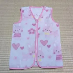 もこもこウサギ柄ベビーベスト