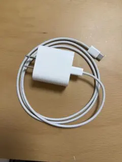 Apple純正 20W USB-C電源アダプタ＆Lightningケーブル