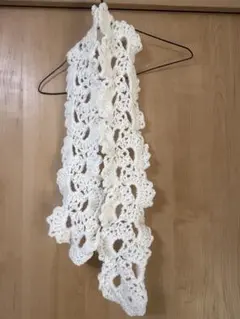 ホワイトかぎ針編みストール