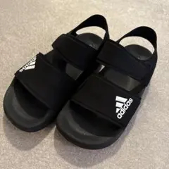 adidasサンダル　20cm