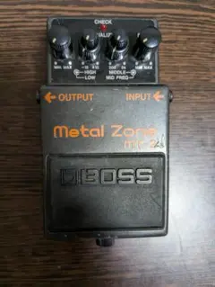 メタルゾーン 美品 BOSS 【BOSS×IKEBEコラボ：アクリルキーホルダープレゼント