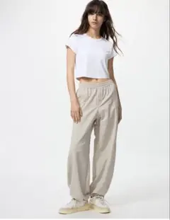 【新品　未使用】UNIQLO ギアパンツ　Sサイズ