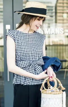 新品タグ付き♡JUSGLITTY ブラウス&スカートセットアップ - メルカリ