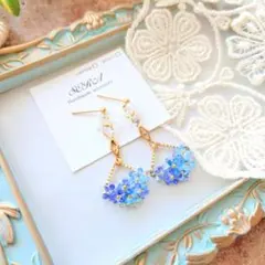 ハンドメイドピアス　忘れな草ピアス　本物のお花ピアス