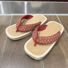 和装 草履 下駄 赤 模様 古典 柄 幅広 レトロ おしゃれ 木目 23cm