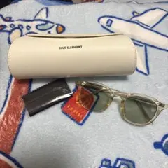 ユ*キ様 BURBERRY ラウンド型 サングラス クリア/ブルー ユ*キ様 BURBERRY ラウンド型 サングラス クリア/ブルー - メルカリ
