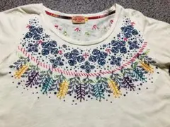 CUBE SHUGAR キューブシュガー　手刺繍Tシャツのサムネイル