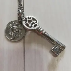 美品【ネックレス】キーペンダント✨