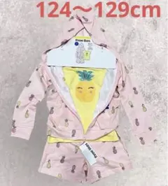 ⭐️新品⭐️パイナップル柄服　3点セット　124〜129cm
