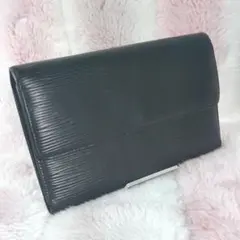 【セール価格】【美品】Louis Vuitton エピレザー ブラック長財布