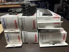 Item thumbnail for item bed5bd0a-d6e8-4899-a38e-3e25ca9b076c