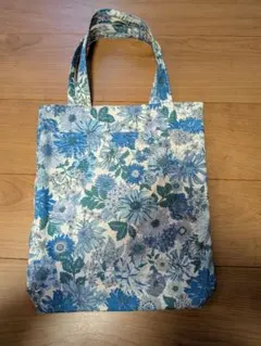 ハンドメイド 花柄トートバッグ ブルー系 裏地付き 内ポケット2つ A4可