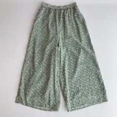 まーる【北欧、暮らしの道具店】リバティプリントのイージーパンツ　Tサイズ ゆったり気分できれい見え」リバティプリントのイージーパンツ
