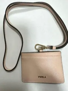FURLA パスケース 定期入れ ストラップ付き