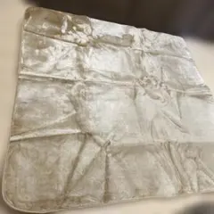 クリーニング済み　カーペット　ラグ　　ホットカーペットカバー