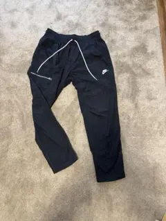 Nike 黒 ジョガーパンツ