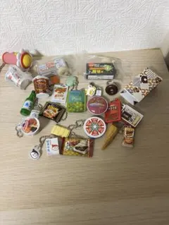 ガチャガチャ キーホルダー まとめ売り