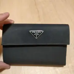 美品 プラダ ナイロン レザー 三つ折り財布 ブラック