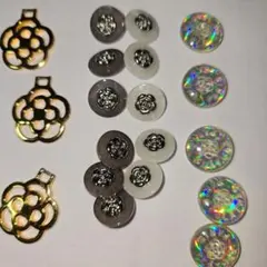 花型ボタンとグレーのボタンセット