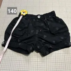 ハート柄 黒 半ズボン　140