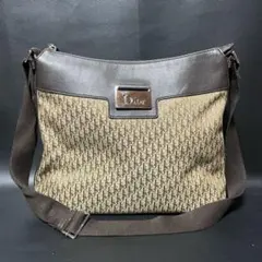 Item thumbnail for item 83b9efa1-9762-46b0-8a83-aa401191bb15