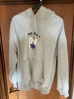 Selfie Freak グレー フード付きパーカー LL