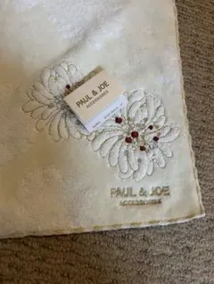 新品未使用　PAUL & JOE 花刺繍 タオルハンカチ