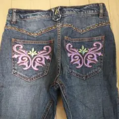 刺繍入りフレアデニムパンツ