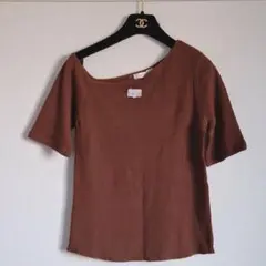 【新品】アシンメトリーお洒落トップス