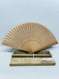 扇子 20cm 白檀 宮脇賣扇庵 透かし彫り 繊細 細工 工芸 着物 和装 茶道