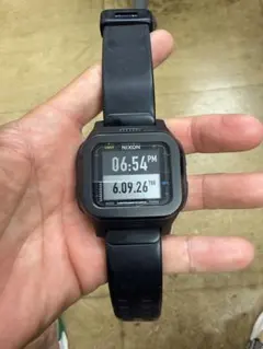 美品 NIXON NA3161610-00 SUPERTIDE MARBLE - メルカリ