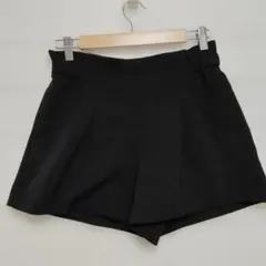 【美品】GU ジーユー バックジップ ショートパンツ ブラック M