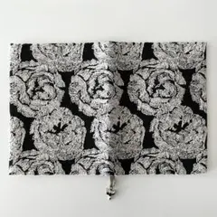 【新品】mina perhonen ブックカバー フレア／ブラック