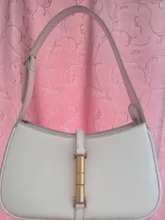 CHARLES & KEITH ホワイトショルダーバッグ