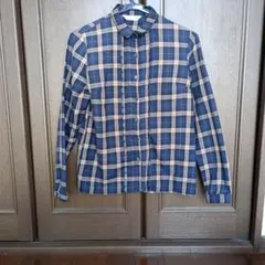 BRICK HOUSE チェック柄長袖シャツ ネイビーのサムネイル