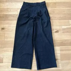 【無印良品】Mサイズ ストレッチ起毛タックワイドパンツ　ダークグレーストライプ